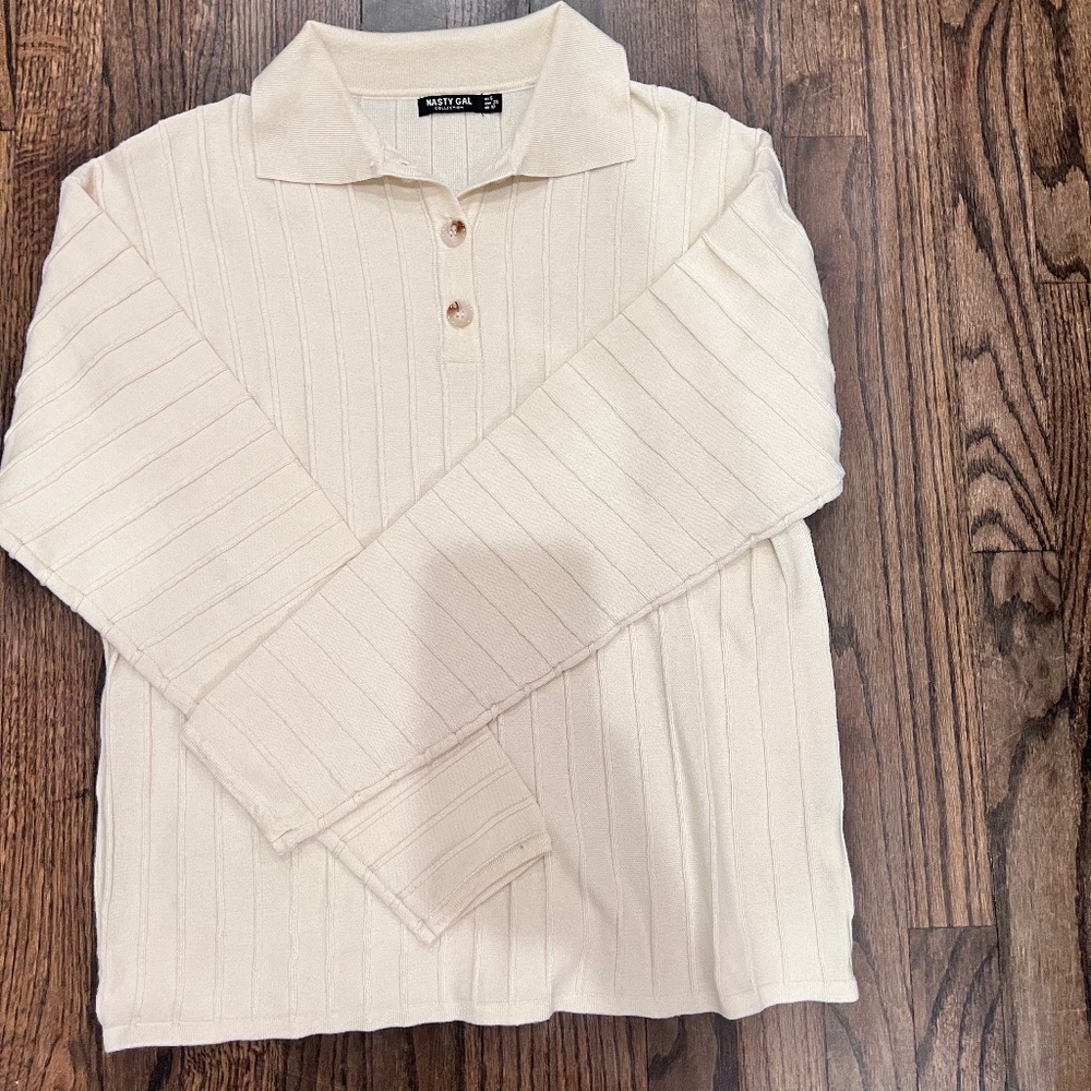 Nasty Gal thin sweater. with collar